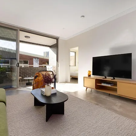 Kahlo Alexandria - Stylish 2 Bdrm Walk To Train Apartment Sydney Exterior photo